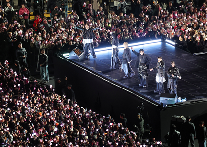 Number of foreign students in S. Korea surpasses 310,000 for 1st time | Number of foreign students in S. Korea surpasses 310,000 for 1st time Number of foreign students in S. Korea surpasses 310,000 for 1st time | Number of foreign students in S. Korea surpasses 310,000 for 1st time