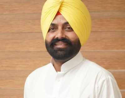 FIR filed against Punjab ex-minister Bhullar after govt official commits suicide | FIR filed against Punjab ex-minister Bhullar after govt official commits suicide FIR filed against Punjab ex-minister Bhullar after govt official commits suicide | FIR filed against Punjab ex-minister Bhullar after govt official commits suicide