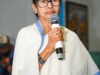 Mamata Banerjee resigns from different ‘office of profit’ posts before Bengal polls | Mamata Banerjee resigns from different ‘office of profit’ posts before Bengal polls Mamata Banerjee resigns from different ‘office of profit’ posts before Bengal polls | Mamata Banerjee resigns from different ‘office of profit’ posts before Bengal polls