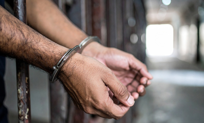 Bangladeshi national attempting to flee using forged Indian passport held at Mumbai airport | Bangladeshi national attempting to flee using forged Indian passport held at Mumbai airport Bangladeshi national attempting to flee using forged Indian passport held at Mumbai airport | Bangladeshi national attempting to flee using forged Indian passport held at Mumbai airport