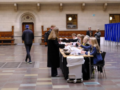 Social Democrats lead Denmark's election, neither bloc wins majority | Social Democrats lead Denmark's election, neither bloc wins majority Social Democrats lead Denmark's election, neither bloc wins majority | Social Democrats lead Denmark's election, neither bloc wins majority