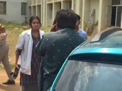 Bengaluru medical school professor assaulted after allegedly proposing to student in classroom | Bengaluru medical school professor assaulted after allegedly proposing to student in classroom Bengaluru medical school professor assaulted after allegedly proposing to student in classroom | Bengaluru medical school professor assaulted after allegedly proposing to student in classroom