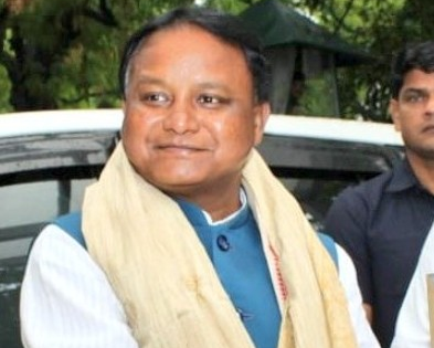 Odisha CM applauds Centre’s fuel duty slash; urges people to stay calm, avoid misinformation | Odisha CM applauds Centre’s fuel duty slash; urges people to stay calm, avoid misinformation Odisha CM applauds Centre’s fuel duty slash; urges people to stay calm, avoid misinformation | Odisha CM applauds Centre’s fuel duty slash; urges people to stay calm, avoid misinformation