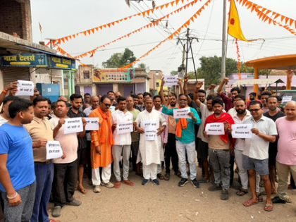 Hazaribagh erupts over brutal rape-murder of minor, BJP bandh hits normal life | Hazaribagh erupts over brutal rape-murder of minor, BJP bandh hits normal life Hazaribagh erupts over brutal rape-murder of minor, BJP bandh hits normal life | Hazaribagh erupts over brutal rape-murder of minor, BJP bandh hits normal life