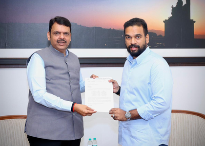 MCA chief Ajinkya Naik meets Maha CM Fadnavis over proposed 1-lakh capacity stadium in MMR | MCA chief Ajinkya Naik meets Maha CM Fadnavis over proposed 1-lakh capacity stadium in MMR MCA chief Ajinkya Naik meets Maha CM Fadnavis over proposed 1-lakh capacity stadium in MMR | MCA chief Ajinkya Naik meets Maha CM Fadnavis over proposed 1-lakh capacity stadium in MMR