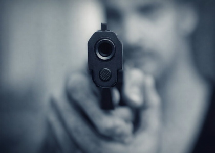 Armed miscreants attack relatives of Bihar Agriculture Minister in Patna | Armed miscreants attack relatives of Bihar Agriculture Minister in Patna Armed miscreants attack relatives of Bihar Agriculture Minister in Patna | Armed miscreants attack relatives of Bihar Agriculture Minister in Patna