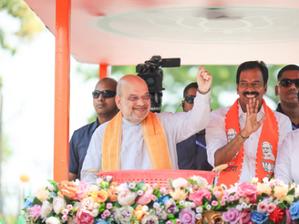HM Amit Shah's roadshow draws crowd as NDA ramps up final campaign push in Kerala | HM Amit Shah's roadshow draws crowd as NDA ramps up final campaign push in Kerala HM Amit Shah's roadshow draws crowd as NDA ramps up final campaign push in Kerala | HM Amit Shah's roadshow draws crowd as NDA ramps up final campaign push in Kerala