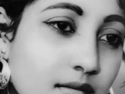 Jackie Shroff pays tribute to Suchitra Sen on her 95th birth anniversary | Jackie Shroff pays tribute to Suchitra Sen on her 95th birth anniversary Jackie Shroff pays tribute to Suchitra Sen on her 95th birth anniversary | Jackie Shroff pays tribute to Suchitra Sen on her 95th birth anniversary