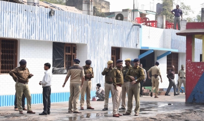 Kaliachak harassment case: Malda ADM served show-cause notice over 'dereliction' of duty | Kaliachak harassment case: Malda ADM served show-cause notice over 'dereliction' of duty Kaliachak harassment case: Malda ADM served show-cause notice over 'dereliction' of duty | Kaliachak harassment case: Malda ADM served show-cause notice over 'dereliction' of duty