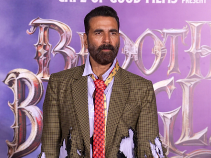 Akshay Kumar injured himself amid a stunt for ‘Bhooth Bangla’ | Akshay Kumar injured himself amid a stunt for ‘Bhooth Bangla’ Akshay Kumar injured himself amid a stunt for ‘Bhooth Bangla’ | Akshay Kumar injured himself amid a stunt for ‘Bhooth Bangla’