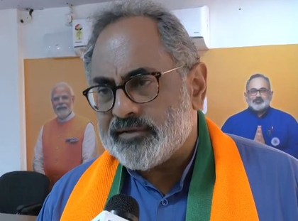 Rajeev Chandrasekhar accuses CPI-M, Congress of using Sabarimala as an 'emotional issue to get votes' | Rajeev Chandrasekhar accuses CPI-M, Congress of using Sabarimala as an 'emotional issue to get votes' Rajeev Chandrasekhar accuses CPI-M, Congress of using Sabarimala as an 'emotional issue to get votes' | Rajeev Chandrasekhar accuses CPI-M, Congress of using Sabarimala as an 'emotional issue to get votes'