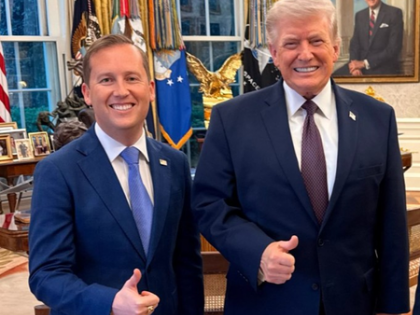 Discussed strong future of India-US ties: Gor after meeting Trump | Discussed strong future of India-US ties: Gor after meeting Trump Discussed strong future of India-US ties: Gor after meeting Trump | Discussed strong future of India-US ties: Gor after meeting Trump