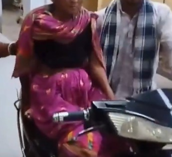 Tejashwi Yadav targets Health Minister Mangal Pandey over viral Gaya hospital video | Tejashwi Yadav targets Health Minister Mangal Pandey over viral Gaya hospital video Tejashwi Yadav targets Health Minister Mangal Pandey over viral Gaya hospital video | Tejashwi Yadav targets Health Minister Mangal Pandey over viral Gaya hospital video