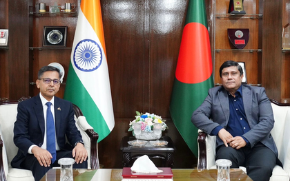 India, Bangladesh discuss ways to strengthen defence ties | India, Bangladesh discuss ways to strengthen defence ties India, Bangladesh discuss ways to strengthen defence ties | India, Bangladesh discuss ways to strengthen defence ties