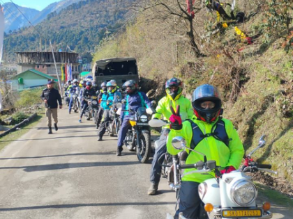 Army rescues 135 tourists in North Sikkim, operation continues amid landslides | Army rescues 135 tourists in North Sikkim, operation continues amid landslides Army rescues 135 tourists in North Sikkim, operation continues amid landslides | Army rescues 135 tourists in North Sikkim, operation continues amid landslides