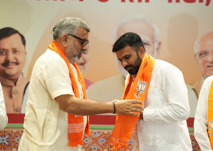 Gujarat farmer leader Raju Karpada joins BJP weeks after quitting AAP, cites farmers' welfare | Gujarat farmer leader Raju Karpada joins BJP weeks after quitting AAP, cites farmers' welfare Gujarat farmer leader Raju Karpada joins BJP weeks after quitting AAP, cites farmers' welfare | Gujarat farmer leader Raju Karpada joins BJP weeks after quitting AAP, cites farmers' welfare