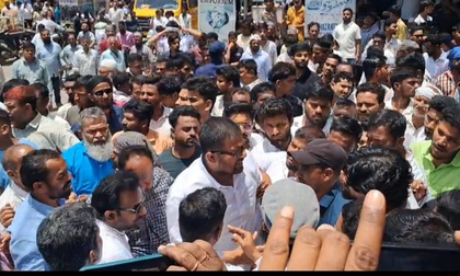 K'taka bypolls: Voting crosses 54 pc in Bagalkot, 49 pc in Davanagere; SDPI, Cong workers clash | K'taka bypolls: Voting crosses 54 pc in Bagalkot, 49 pc in Davanagere; SDPI, Cong workers clash K'taka bypolls: Voting crosses 54 pc in Bagalkot, 49 pc in Davanagere; SDPI, Cong workers clash | K'taka bypolls: Voting crosses 54 pc in Bagalkot, 49 pc in Davanagere; SDPI, Cong workers clash