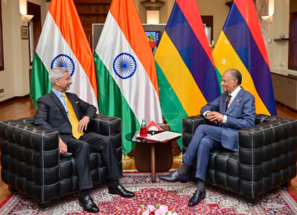 EAM Jaishankar meets Mauritius PM Ramgoolam, highlights strong progress in bilateral ties | EAM Jaishankar meets Mauritius PM Ramgoolam, highlights strong progress in bilateral ties EAM Jaishankar meets Mauritius PM Ramgoolam, highlights strong progress in bilateral ties | EAM Jaishankar meets Mauritius PM Ramgoolam, highlights strong progress in bilateral ties