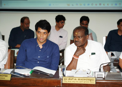 Kumaraswamy challenges Siddaramaiah, questions moral authority on family politics | Kumaraswamy challenges Siddaramaiah, questions moral authority on family politics Kumaraswamy challenges Siddaramaiah, questions moral authority on family politics | Kumaraswamy challenges Siddaramaiah, questions moral authority on family politics