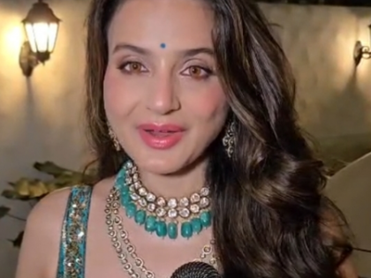 Ameesha Patel says late Asha Bhosle’s song marked her first step in Bollywood: Will cherish it all my life | Ameesha Patel says late Asha Bhosle’s song marked her first step in Bollywood: Will cherish it all my life Ameesha Patel says late Asha Bhosle’s song marked her first step in Bollywood: Will cherish it all my life | Ameesha Patel says late Asha Bhosle’s song marked her first step in Bollywood: Will cherish it all my life