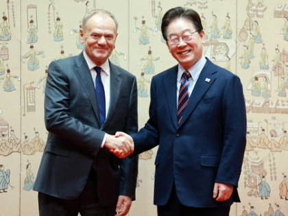 South Korean Prez Lee, Polish PM hold summit talks with focus on defense industry cooperation | South Korean Prez Lee, Polish PM hold summit talks with focus on defense industry cooperation South Korean Prez Lee, Polish PM hold summit talks with focus on defense industry cooperation | South Korean Prez Lee, Polish PM hold summit talks with focus on defense industry cooperation