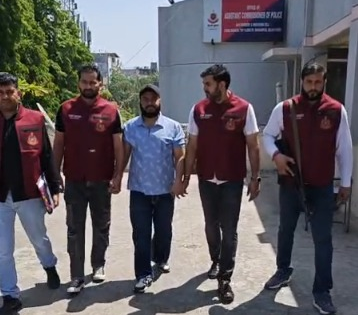 Delhi Police nab another member of transnational arms-terror module, recover sophisticated weapon | Delhi Police nab another member of transnational arms-terror module, recover sophisticated weapon Delhi Police nab another member of transnational arms-terror module, recover sophisticated weapon | Delhi Police nab another member of transnational arms-terror module, recover sophisticated weapon