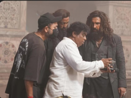 Ranveer Singh calls 'each and everyone' who was a part of Dhurandhar as a ‘true warrior’ | Ranveer Singh calls 'each and everyone' who was a part of Dhurandhar as a ‘true warrior’ Ranveer Singh calls 'each and everyone' who was a part of Dhurandhar as a ‘true warrior’ | Ranveer Singh calls 'each and everyone' who was a part of Dhurandhar as a ‘true warrior’