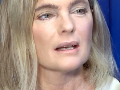 Erika Eleniak to reprise her role in ‘Baywatch’ reboot | Erika Eleniak to reprise her role in ‘Baywatch’ reboot Erika Eleniak to reprise her role in ‘Baywatch’ reboot | Erika Eleniak to reprise her role in ‘Baywatch’ reboot