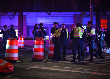 Trump calls attacker ‘sick’, praises agents | Trump calls attacker ‘sick’, praises agents