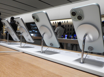 Apple's iPhone 17 tops global smartphone sales in Q1: Report | Apple's iPhone 17 tops global smartphone sales in Q1: Report