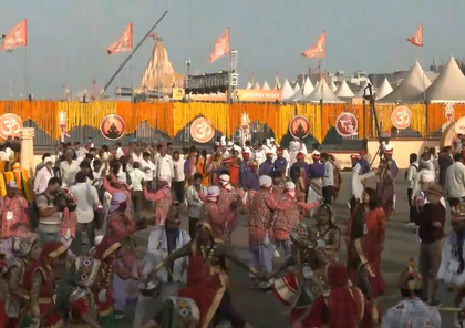 Large crowds gather to welcome PM Modi at Somnath Amrut Mahotsav | Large crowds gather to welcome PM Modi at Somnath Amrut Mahotsav Large crowds gather to welcome PM Modi at Somnath Amrut Mahotsav | Large crowds gather to welcome PM Modi at Somnath Amrut Mahotsav