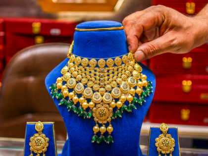 Gold, silver tumble up to 4 pc amid stronger dollar, rising crude prices | Gold, silver tumble up to 4 pc amid stronger dollar, rising crude prices Gold, silver tumble up to 4 pc amid stronger dollar, rising crude prices | Gold, silver tumble up to 4 pc amid stronger dollar, rising crude prices