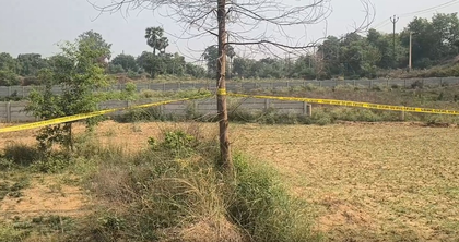 Two notorious criminals injured in police encounter in Bihar, arrested | Two notorious criminals injured in police encounter in Bihar, arrested Two notorious criminals injured in police encounter in Bihar, arrested | Two notorious criminals injured in police encounter in Bihar, arrested