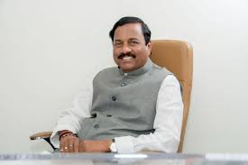 Speculation rife over Sunil Tatkare's meeting with Sharad Pawar; Rohit claims 22 NCP MLAs may jump to BJP | Speculation rife over Sunil Tatkare's meeting with Sharad Pawar; Rohit claims 22 NCP MLAs may jump to BJP Speculation rife over Sunil Tatkare's meeting with Sharad Pawar; Rohit claims 22 NCP MLAs may jump to BJP | Speculation rife over Sunil Tatkare's meeting with Sharad Pawar; Rohit claims 22 NCP MLAs may jump to BJP