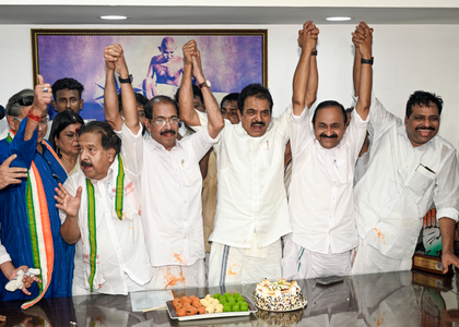 After 10-day suspense, Congress to announce new Kerala CM today | After 10-day suspense, Congress to announce new Kerala CM today After 10-day suspense, Congress to announce new Kerala CM today | After 10-day suspense, Congress to announce new Kerala CM today