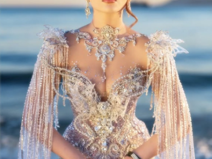 Urvashi Rautela adds bling to Cannes look with ‘diamond nails’ | Urvashi Rautela adds bling to Cannes look with ‘diamond nails’ Urvashi Rautela adds bling to Cannes look with ‘diamond nails’ | Urvashi Rautela adds bling to Cannes look with ‘diamond nails’