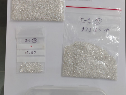 DRI seizes diamonds worth over Rs 5.7 Crore at Mumbai airport, two arrested | DRI seizes diamonds worth over Rs 5.7 Crore at Mumbai airport, two arrested DRI seizes diamonds worth over Rs 5.7 Crore at Mumbai airport, two arrested | DRI seizes diamonds worth over Rs 5.7 Crore at Mumbai airport, two arrested