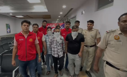 Delhi: 5 held for armed robbery, 21 stolen gold chains, Rs 2.31 lakh recovered | Delhi: 5 held for armed robbery, 21 stolen gold chains, Rs 2.31 lakh recovered Delhi: 5 held for armed robbery, 21 stolen gold chains, Rs 2.31 lakh recovered | Delhi: 5 held for armed robbery, 21 stolen gold chains, Rs 2.31 lakh recovered