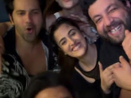 Varun Dhawan reunites with his 'Dilwale' co-star Kriti Sanon for a fun evening of music & friends | Varun Dhawan reunites with his 'Dilwale' co-star Kriti Sanon for a fun evening of music & friends Varun Dhawan reunites with his 'Dilwale' co-star Kriti Sanon for a fun evening of music & friends | Varun Dhawan reunites with his 'Dilwale' co-star Kriti Sanon for a fun evening of music & friends