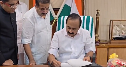CM Satheesan unveils welfare bonanza in first cabinet meeting | CM Satheesan unveils welfare bonanza in first cabinet meeting CM Satheesan unveils welfare bonanza in first cabinet meeting | CM Satheesan unveils welfare bonanza in first cabinet meeting