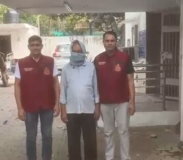 Delhi Crime Branch arrests wanted accused in brutal thumb-chopping, robbery case | Delhi Crime Branch arrests wanted accused in brutal thumb-chopping, robbery case Delhi Crime Branch arrests wanted accused in brutal thumb-chopping, robbery case | Delhi Crime Branch arrests wanted accused in brutal thumb-chopping, robbery case