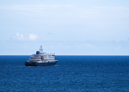 Hantavirus-hit cruise ship arrives in Rotterdam as final stop | Hantavirus-hit cruise ship arrives in Rotterdam as final stop Hantavirus-hit cruise ship arrives in Rotterdam as final stop | Hantavirus-hit cruise ship arrives in Rotterdam as final stop