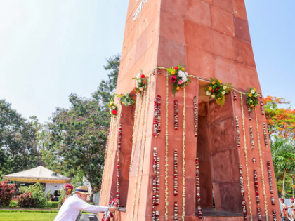 Chhattisgarh: HM Amit Shah inaugurates public service centre in former Maoist stronghold | Chhattisgarh: HM Amit Shah inaugurates public service centre in former Maoist stronghold Chhattisgarh: HM Amit Shah inaugurates public service centre in former Maoist stronghold | Chhattisgarh: HM Amit Shah inaugurates public service centre in former Maoist stronghold