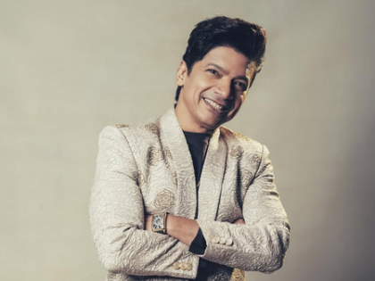 Shaan shares trivia of Kishore Kumar's iconic 'Mere Samne Wali Khidki' from Padosan | Shaan shares trivia of Kishore Kumar's iconic 'Mere Samne Wali Khidki' from Padosan Shaan shares trivia of Kishore Kumar's iconic 'Mere Samne Wali Khidki' from Padosan | Shaan shares trivia of Kishore Kumar's iconic 'Mere Samne Wali Khidki' from Padosan