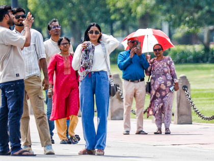 IMD issues yellow alert for heatwave in Delhi-NCR for next three days | IMD issues yellow alert for heatwave in Delhi-NCR for next three days IMD issues yellow alert for heatwave in Delhi-NCR for next three days | IMD issues yellow alert for heatwave in Delhi-NCR for next three days