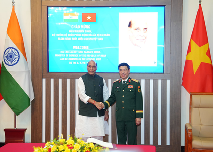 Rajnath Singh meets Vietnam's Phan Van Giang, discusses defence cooperation, maritime security | Rajnath Singh meets Vietnam's Phan Van Giang, discusses defence cooperation, maritime security Rajnath Singh meets Vietnam's Phan Van Giang, discusses defence cooperation, maritime security | Rajnath Singh meets Vietnam's Phan Van Giang, discusses defence cooperation, maritime security