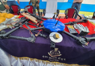 Fake notes from the sky: ISI’s latest drone plot alarms Indian agencies | Fake notes from the sky: ISI’s latest drone plot alarms Indian agencies Fake notes from the sky: ISI’s latest drone plot alarms Indian agencies | Fake notes from the sky: ISI’s latest drone plot alarms Indian agencies