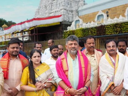 K'taka Dy CM Shivakumar visits Tirumala temple; says prayed for country to overcome economic crisis | K'taka Dy CM Shivakumar visits Tirumala temple; says prayed for country to overcome economic crisis K'taka Dy CM Shivakumar visits Tirumala temple; says prayed for country to overcome economic crisis | K'taka Dy CM Shivakumar visits Tirumala temple; says prayed for country to overcome economic crisis