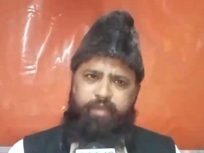 UP's Shahi Chief Mufti backs CM Yogi's order, says offering 'namaz' on roads against Islam | UP's Shahi Chief Mufti backs CM Yogi's order, says offering 'namaz' on roads against Islam UP's Shahi Chief Mufti backs CM Yogi's order, says offering 'namaz' on roads against Islam | UP's Shahi Chief Mufti backs CM Yogi's order, says offering 'namaz' on roads against Islam