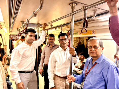 Delhi: NDMC chief takes Metro to office, asks staff to adopt green mobility | Delhi: NDMC chief takes Metro to office, asks staff to adopt green mobility Delhi: NDMC chief takes Metro to office, asks staff to adopt green mobility | Delhi: NDMC chief takes Metro to office, asks staff to adopt green mobility
